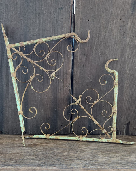 Plant Hanger - B